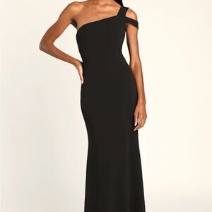 Elegant Black One-Shoulder Dress